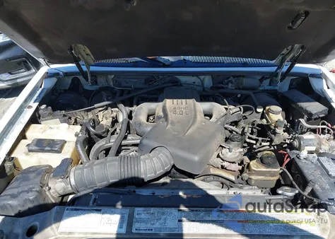 1997 Ford Explorer Eddie Bauer/Limited/Xl/Xlt from USA, damaged, VIN 1FMDU32E2VUB72316